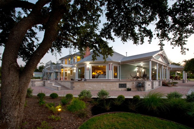 Why Queen Anne? Inspiration and History